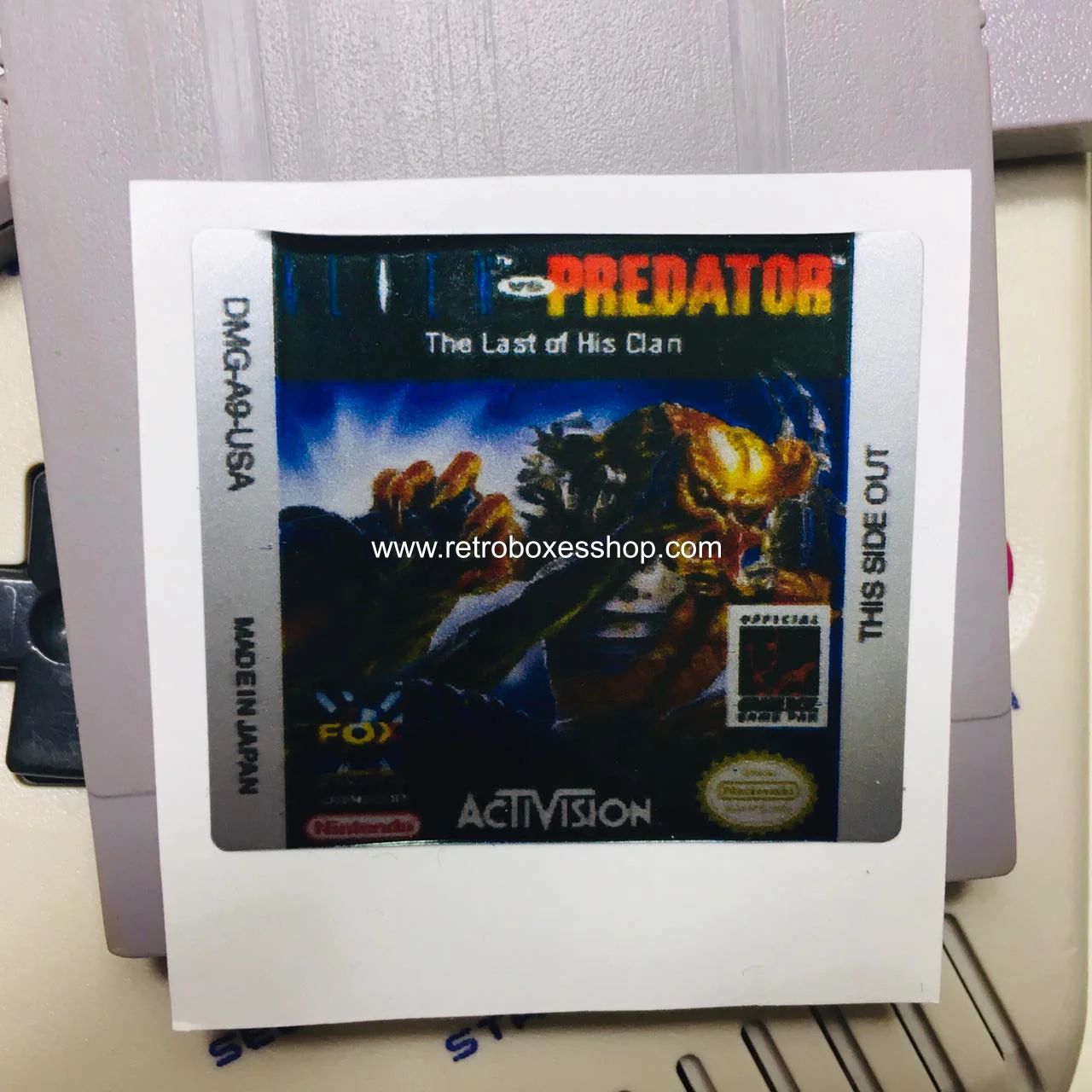 Alien vs Predator The Last of His Clan GameBoy Label - Metallic Silver Sides Replacement Sticker - Image 2